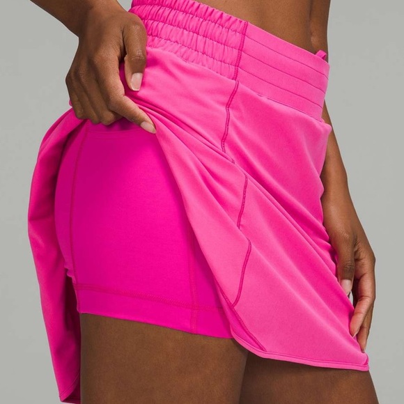 NWT lululemon Hotty Hot High Rise Skirt Size 10 Sonic Pink 4” inseam - Picture 2 of 7